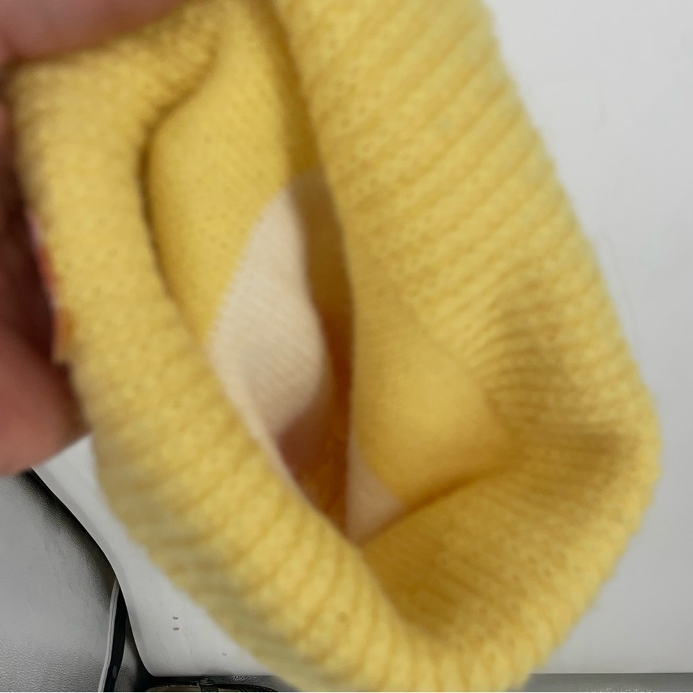 Strawberry Shortcake Vintage Winter Hat Knitted Pink Adult Orlon AGC 1981 Yellow - Picture 4 of 6